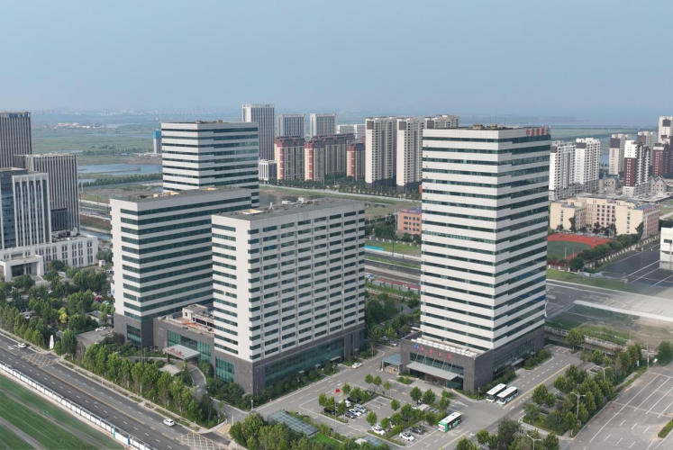 中启大厦工程（中国建筑工程装饰奖、山东省绿色施工科技示范工程）